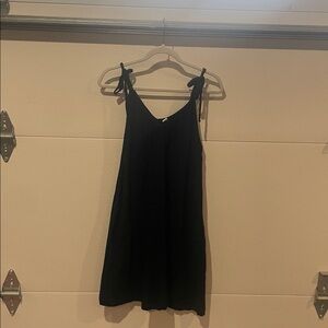 Old Navy Black Sleeveless Dress